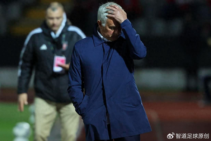 开云体育APP-穆里尼奥又抓内鬼+语出惊人 本菲卡若解约 球迷希望阿莫林执教|何塞·穆里尼奥|葡超|本菲卡足球俱乐部|欧冠冠军|球队_新浪体育_新浪新闻